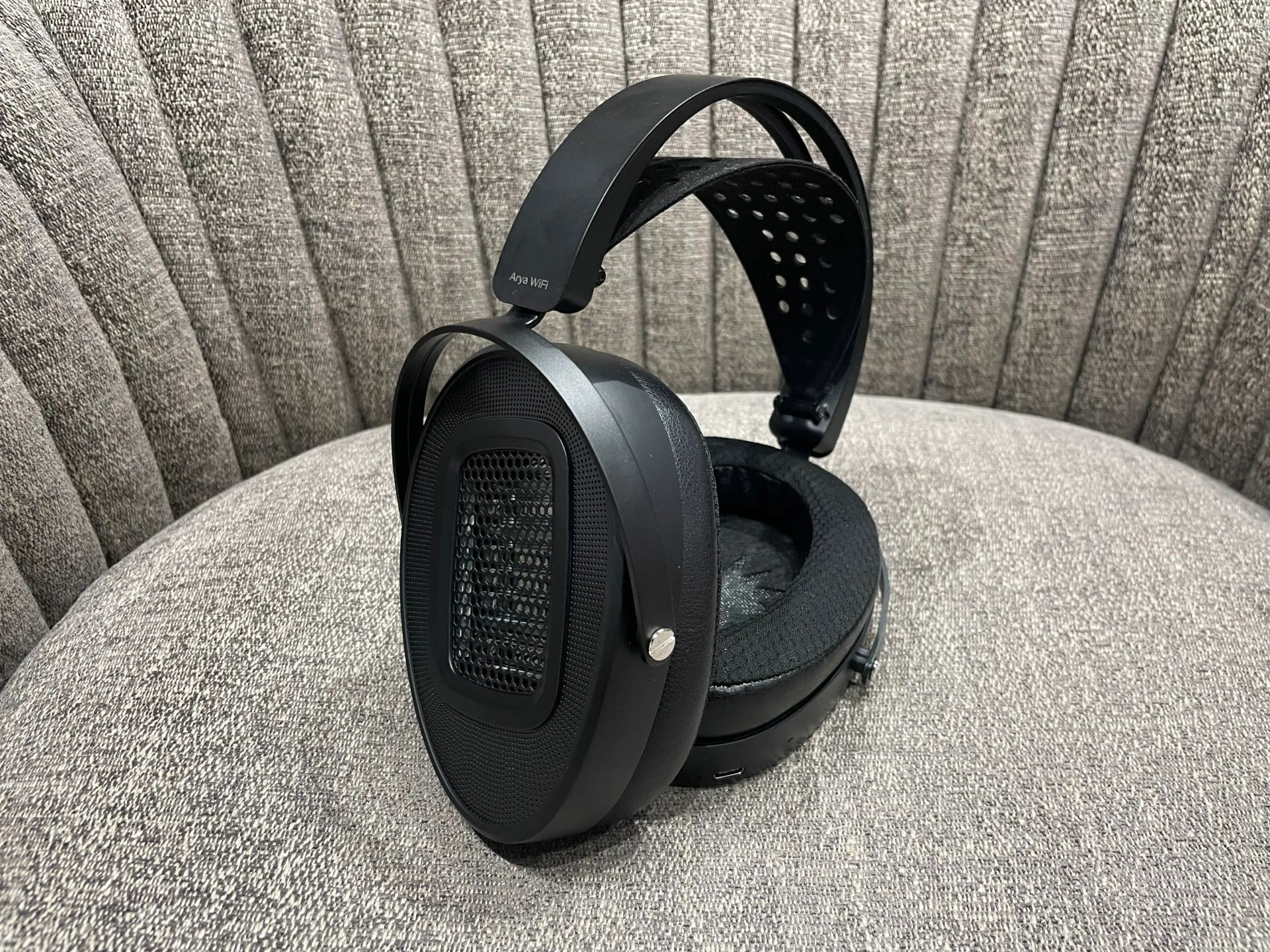 Test Hifiman Arya WiFi: una cuffia wireless aperta con streaming WiFi ...