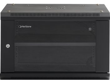 Sort audiovisuelt Norstone Pro Wall Rack 6U sort med glasdør, nøglelås, ventilationsgitre og synligt logo øverst til venstre