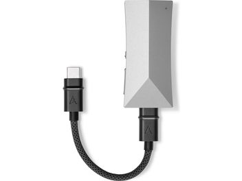Bærbar lydkonverter AK-HC4, oversigt fra oven, sort flettet kabel, USB-C- og 3,5 mm jack-tilslutninger, sølvfarvet kabinet