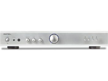 Ενισχυτής hi-fi ενσωματωμένος στερεοφωνικός Rotel A8 ασημί, μπροστινή όψη, κυκλικά κουμπιά, κεντρικός δίσκος, μαύρα πόδια, μεταλλική φινίρισμα
