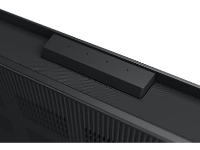 Téléviseur haute définition Panasonic TV-65Z95AEG, vue en plongée, partie supérieure arrière, grille de ventilation noire, boîtier rectangulaire noir avec 4 petits trous