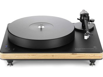 Platine vinyles hi-fi ClearAudio Pack Performance DC Jubilee, vue de face, plateau noir, bras de lecture à droite, pieds métalliques