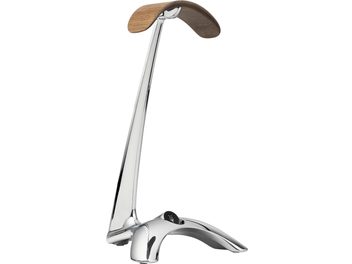 Accessoire pour casque HI-FI Meze Audio Manta Headphone stand chrome édition, structure métallique brillante, support en bois courbé, base stable incurvée, vue de profil