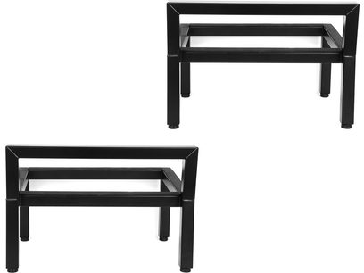 Vedere frontală a unei perechi de picioare pentru difuzoare Enova HIFI Vintage Metal Stand 20, structură rectangulară joasă din metal negru lucios, cu patru picioare pătrate echipate cu tălpici rotunde.