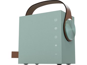 Enceinte bluetooth portable Morel Biggie bleu turquoise en boîtier cubique en plastique mat, vue trois-quarts avant droit, avec poignée arquée en similicuir brun, large molette circulaire assortie sur le côté droit et pictogrammes verticaux en façade