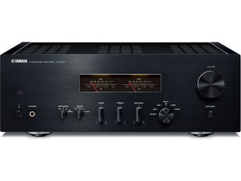 Pannello frontale nero dell'amplificatore hi-fi stereo Yamaha A-S1200 con indicatori di livello arancioni, manopole e connettori argentati