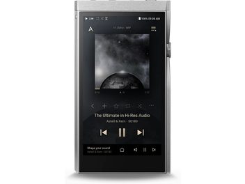 Baladeur audiophile Astell&Kern SE180, vue de face, écran affichant une image d'un globe terrestre et des commandes de lecture