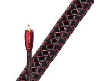 Cavo coassiale digitale Audioquest Cinnamon 0,75m, guaina intrecciata rossa e nera, connettore RCA dorato, su sfondo bianco