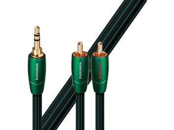 Tre cavi audio Audioquest Evergreen da 0,6m di colore verde scuro con striature nere, connettori jack da 3,5mm e RCA dorati