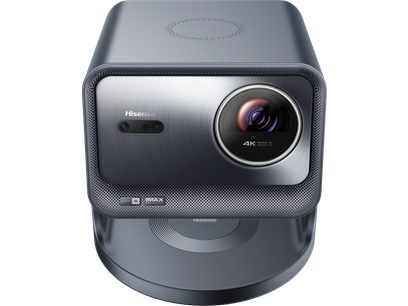 Hisense C2 Pro videoprojektor, eestvaade, hall ristkülikukujuline korpus, ümmargune objektiiv paremal, perforeeritud pind