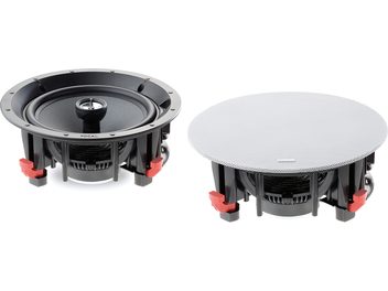 Deux enceintes encastrables au plafond Focal 100 ICW5, rondes, grilles blanches et noires, vues de face et de profil