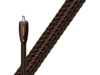 Câble audio RCA Audioquest Mackenzie 2m, connecteur RCA marron, gaine tressée marron et noire à motifs géométriques répétés