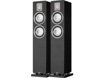 Paire d’enceintes colonne AudioVector QR3 SE noir, coffret en bois noir mat, deux haut-parleurs médium-grave gris argent et tweeter ruban doré alignés verticalement sur la face avant, vue de face légèrement de biais
