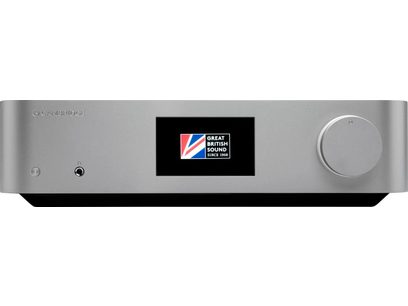 Lettore audio di rete Cambridge Audio EDGE NQ color argento, vista frontale, schermo LCD che mostra il logo "Great British Sound"