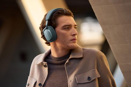 Bowers & Wilkins Px7 S3: a new Frost Blue finish joins the lineup
