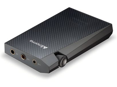 Baladeur audiophile Astell&Kern SR35 charcoal gray, vue de dessus, boîtier rectangulaire noir texturé, 3 boutons sur le côté