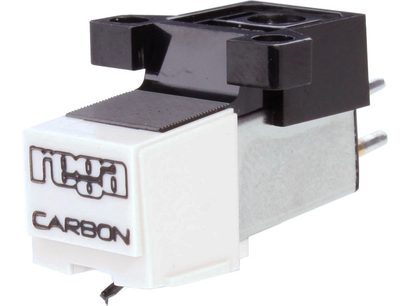 Πικάπ βινυλίου Rega Carbon, με προεγκατεστημένη βελόνα στο βραχίονα, λευκό αντι-σκονικό κάλυμμα με λογότυπο, φινίρισμα από μαύρη επενδυμένη ξυλεία