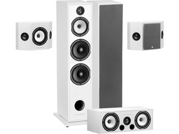 Pack d'enceintes colonnes Triangle Borea BR10 + BRC2 + BRS1 blanc avec grilles noires et haut-parleurs circulaires visibles
