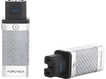 Furutech CF-C15 NCF(R) strömadapter i texturerat silver och svart, metallkropp och flätad fiber med hexskruvade kromade krage, svart plastkontakt märkt NCF, visad i frontvy och perspektiv