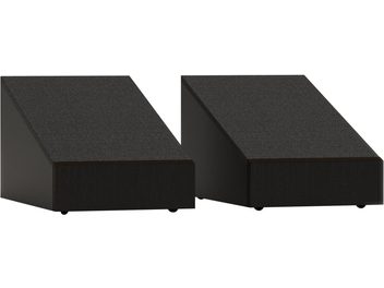 Para głośników Dolby Atmos Monitor Audio Bronze AMS 7G w kolorze czarnym, obudowa drewniana z matowym wykończeniem i nachyloną górną częścią pokrytą dopasowaną tkaninową siateczką, widok z przodu lekko z boku